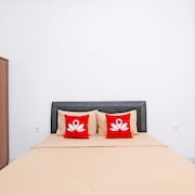 拉雅格洛格爾卡里克登帕薩禪房飯店