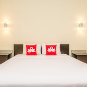 庫塔中心卡地卡廣場簡約禪房飯店