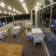 阿肯碼頭飯店 - 僅限成人入住