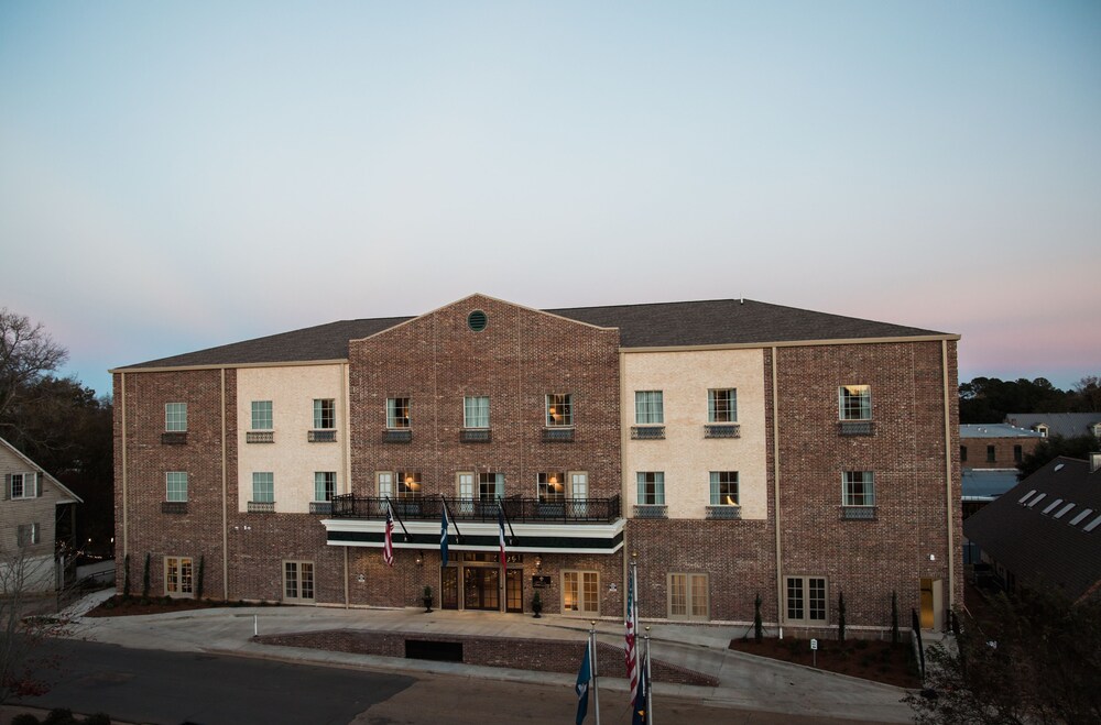 Hotels In Natchitoches Louisiana Rouydadnews Info Cau Saint Denis Natchitoches Qantas Hotels Australia