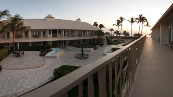 Dover House Resort Dover House Resort