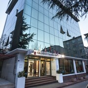 格蘭德艾玉波格魯飯店