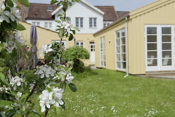 Lotus BB & Spa - Indre Ro Yoga Lotus BB & Spa - Indre Ro Yoga