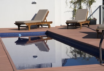 Arc Arenales Studios & Suites Arc Arenales Studios & Suites