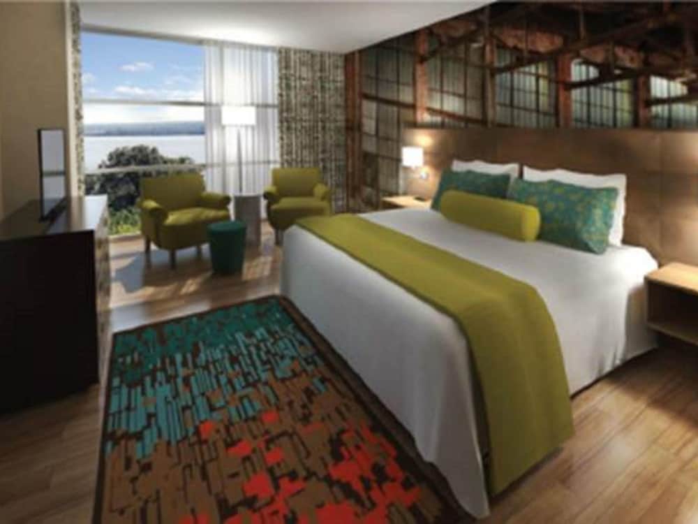 Hotel Indigo Old Town Alexandria Va 220 South Union 22314 Room 1 Of 5