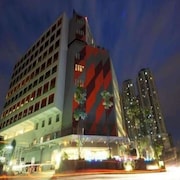 B 時尚飯店
