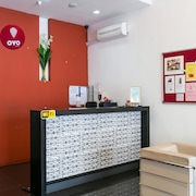 OYO 208 森斯飯店