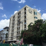 坦那瓦迪大廈飯店