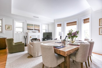 onefinestay - Brooklyn Heights private homes in Brooklyn, New York