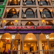 巴比倫皇宮飯店