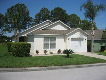 Luxury Villa Close to Theme Parks in Haines City, Florida