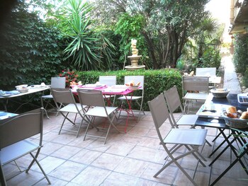 tarifs reservation hotels Hôtel du Tricastin