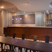 那霸國際街雅貝斯特立方飯店
