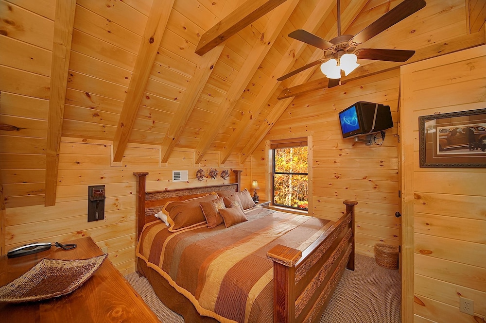 Grin And Bear It Sevier Tennessee Price Address Reviews