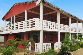 Amborovy Beach Sea View Flat