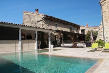 tarifs reservation hotels Le Trésor Des Templiers