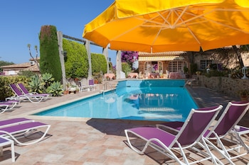 tarifs reservation hotels Hôtel Escapade