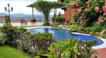 Hotels In El Salvador