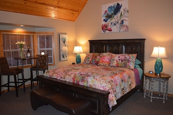 The Woods Cabins in Eureka Springs, Arkansas