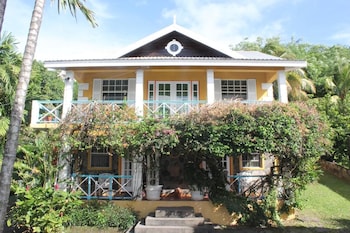 Buttercup Cottage Apartments