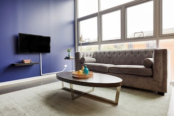 Spacious 3BR in Lincoln Park by Sonder in Chicago, Illinois