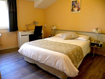 tarifs reservation hotels Hotel du Chateau