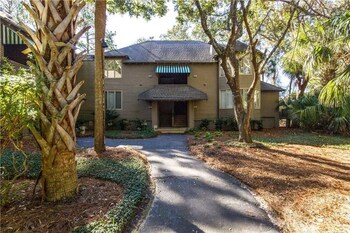 Turtle Cove 5506 by RedAwning in Charleston, South Carolina