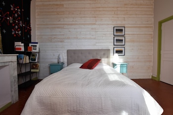 tarifs reservation hotels Hugo - Les Maisons de Vincent