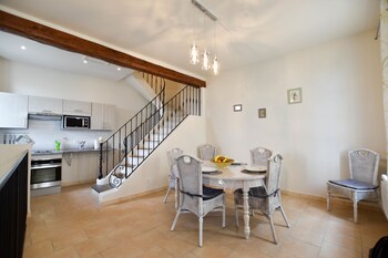 tarifs reservation hotels Oustau - Les Maisons de Vincent