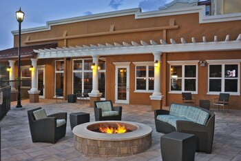 Family Friendly Hotels Near Erfly World In Coconut Creek From Residence Inn Fort Lauderdale Pompano Beach