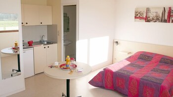 tarifs reservation hotels Les Temporis Caen Porte de Bretagne