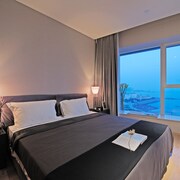 青島萬麗海景酒店