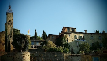 tarifs reservation hotels Hostellerie Le Beffroi, The Originals Relais (Relais du Silence)