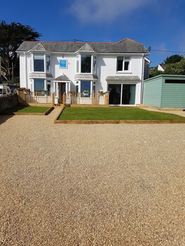 Count House Cottage B&B