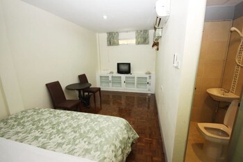 Nine Place BTS Ekamai - Hostel