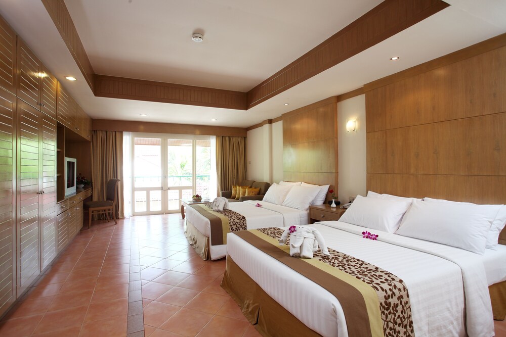 Horizon Patong Beach Resort Spa Et Inr 19353 Off 1