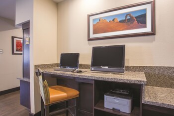 Executive Room, 1 King Bed, Accessible