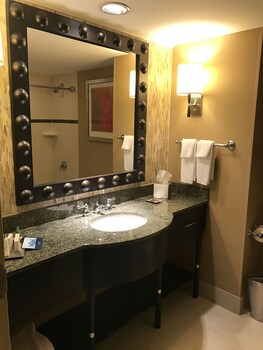 Presidential Suite, Accessible