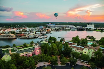 Disney's Saratoga Springs Resort & Spa Disney's Saratoga Springs Resort & Spa