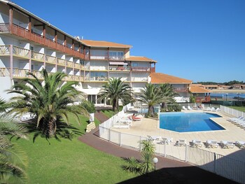 tarifs reservation hotels Résidence Le Boucanier