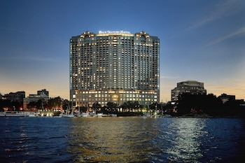 Four Seasons Hotel Cairo at Nile Plaza Four Seasons Hotel Cairo at Nile Plaza