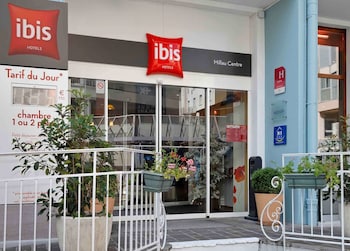 tarifs reservation hotels ibis Millau