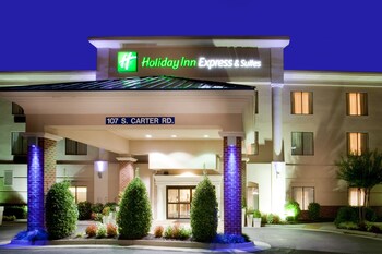 Holiday Inn Express Hotel & Suites Richmond North Ashland in Richmond, Virginia