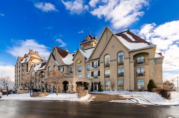 Le St-Martin Hotel & Suites Laval Le St-Martin Hotel & Suites Laval