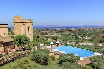Baglio Oneto Dei Principi Di San Lorenzo - Luxury Wine Resort Baglio Oneto Dei Principi Di San Lorenzo - Luxury Wine Resort