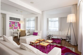 J Plus Hotel by YOO J Plus Hotel by YOO