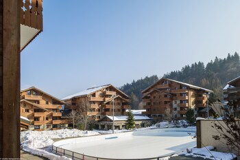 tarifs reservation hotels Résidence premium Les Fermes du Soleil - Les Carroz-d'Arâche