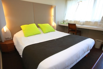 tarifs reservation hotels Campanile Clermont Ferrand Nord- Riom