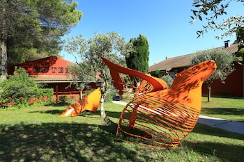 tarifs reservation hotels Hotel ibis Styles Aix en Provence Mas des Oliviers
