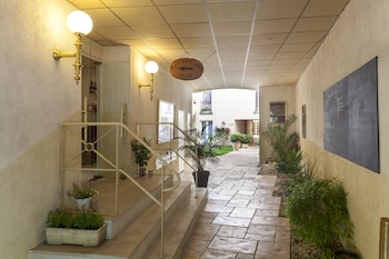 The Originals City, Hôtel Le Lion d'Or, Chinon (Inter-Hotel) The Originals City, Hôtel Le Lion d'Or, Chinon (Inter-Hotel)